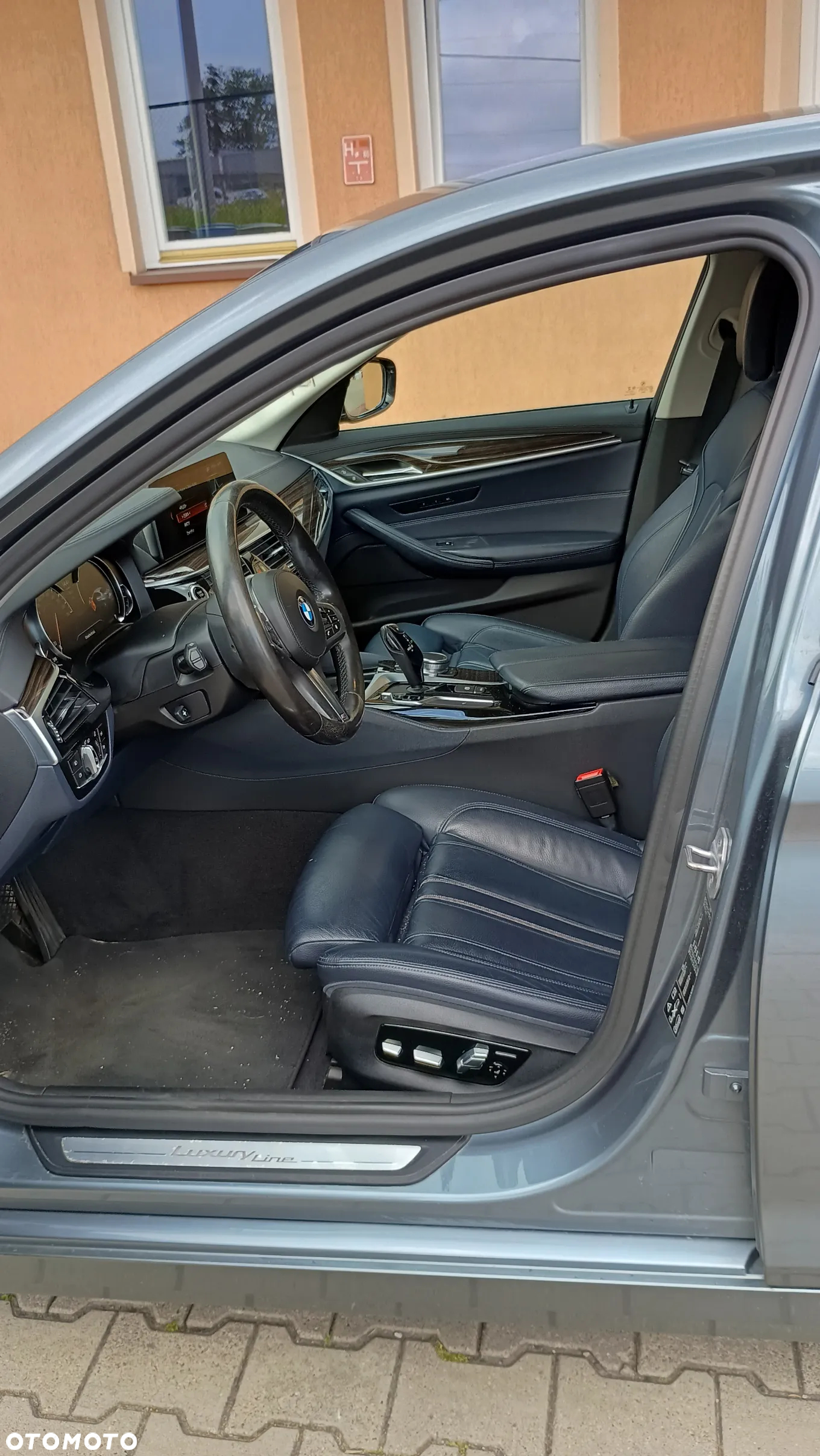 BMW Seria 5 530d Luxury Line - 9