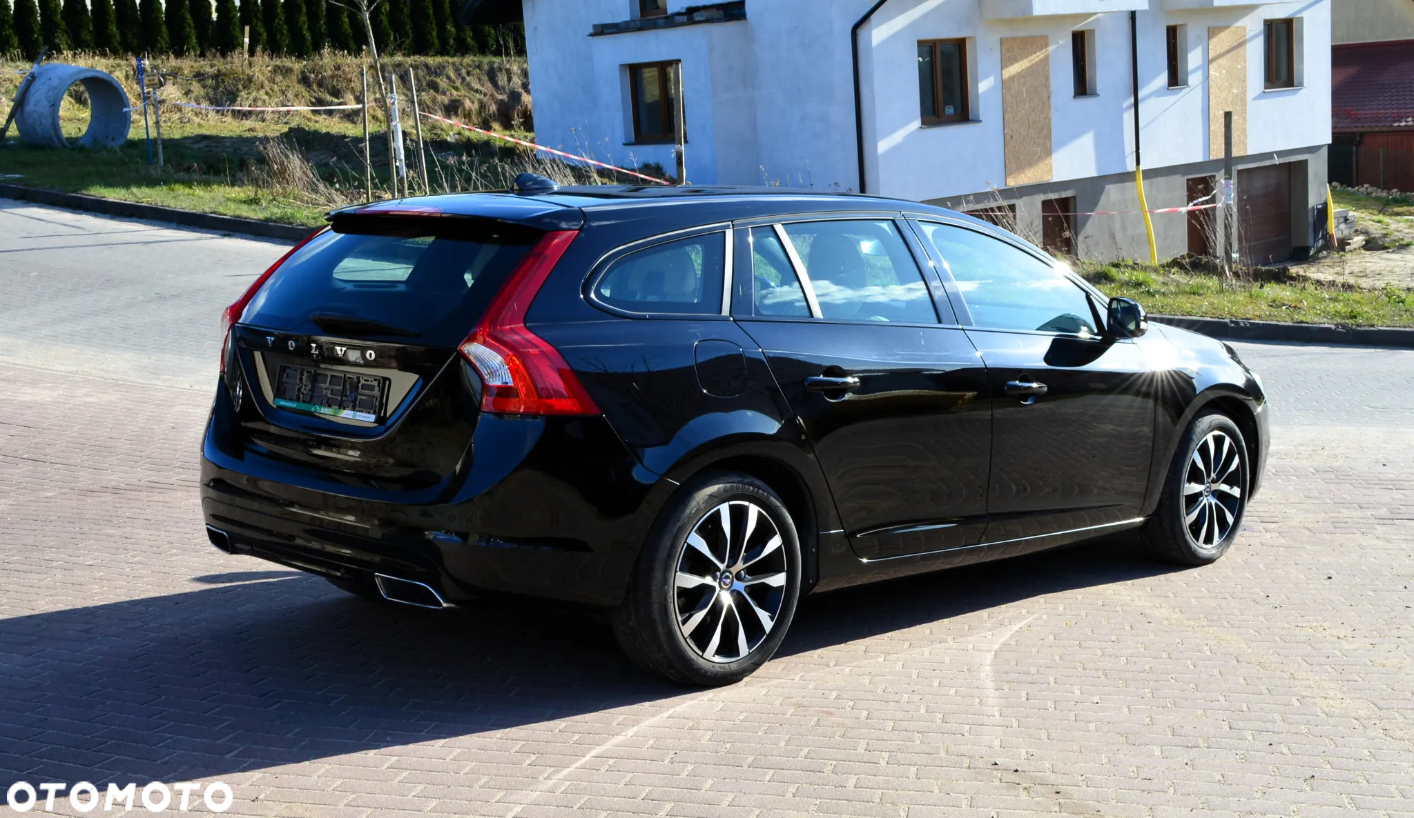 Volvo V60 D4 Drive-E Summum - 4