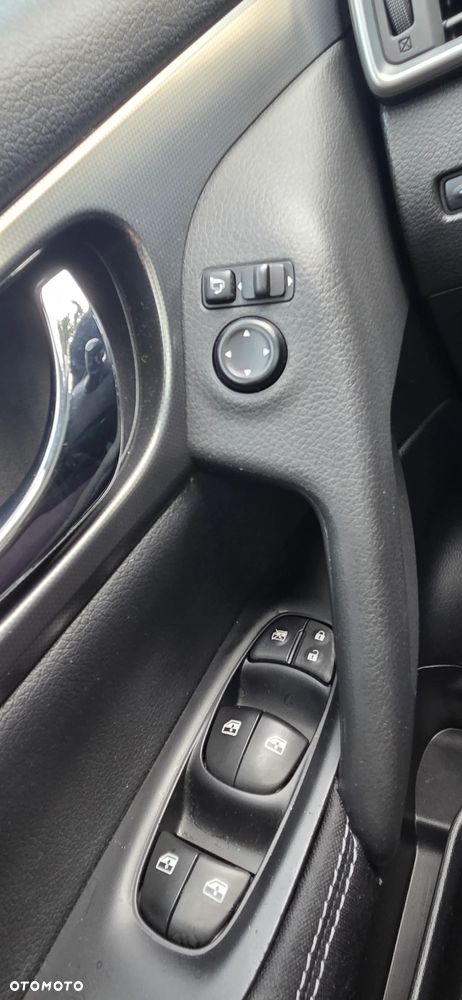 Nissan Qashqai 1.2 DIG-T N-Connecta - 11
