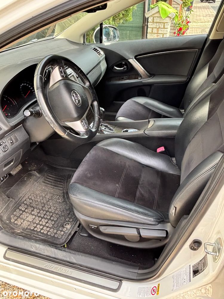 Toyota Avensis 2.0 Prestige EU5 MS - 10