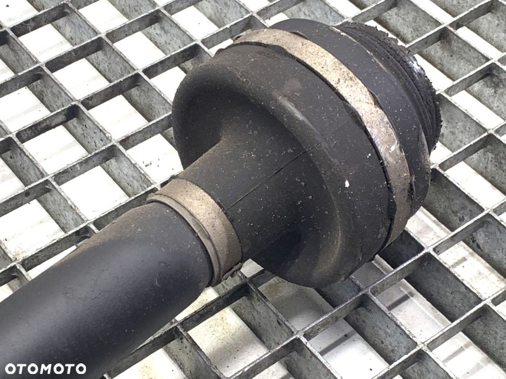 PÓŁOŚ PRAWY TYŁ  BMW 5 (G30, F90) 2016 - 2022 M5 Competition 460 kW [625 KM] benzyna 2018 - 2022 - 5