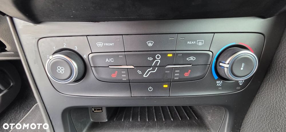 Ford Focus 1.0 EcoBoost 99g Start-Stopp-System Titanium - 36