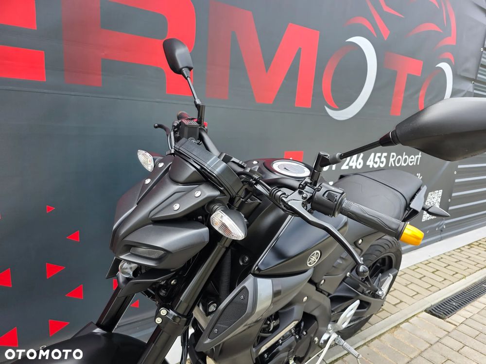 Yamaha MT - 24