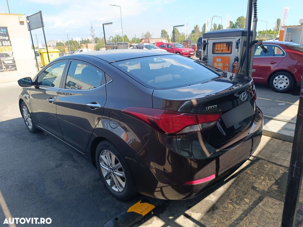 Hyundai Elantra 1.6 MPi Aut. Exclusive - 9