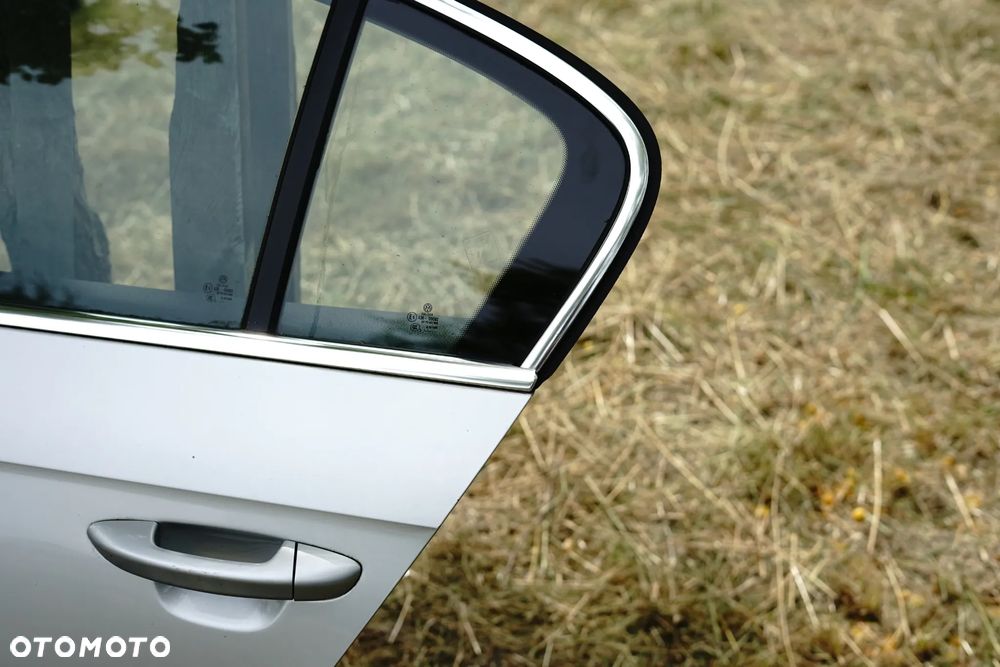 Drzwi tył tylne lewe VW Passat B7 Sedan LA7W - 6