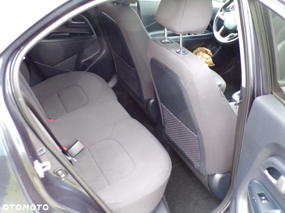 Kia Rio 1.2 Dream Team Edition - 25