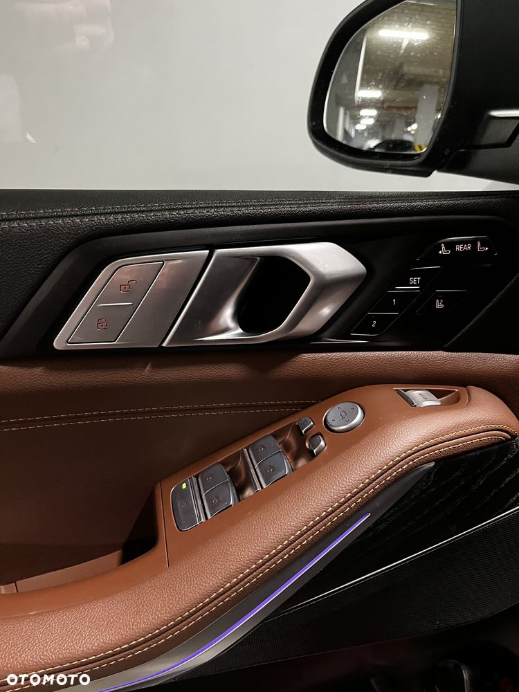 BMW X7 - 38