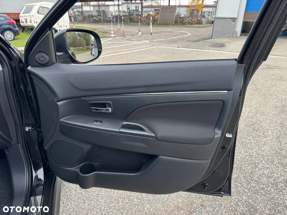 Mitsubishi ASX 1.6 2WD Intense - 27