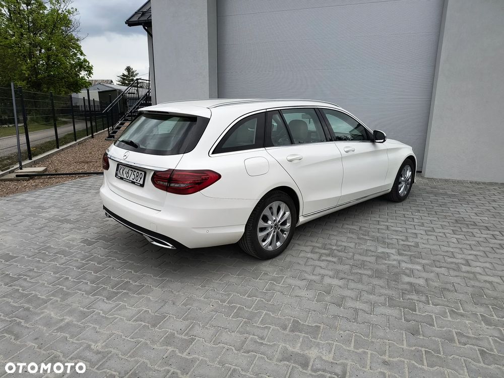 Mercedes-Benz Klasa C 220 d 9G-TRONIC Exclusive - 4