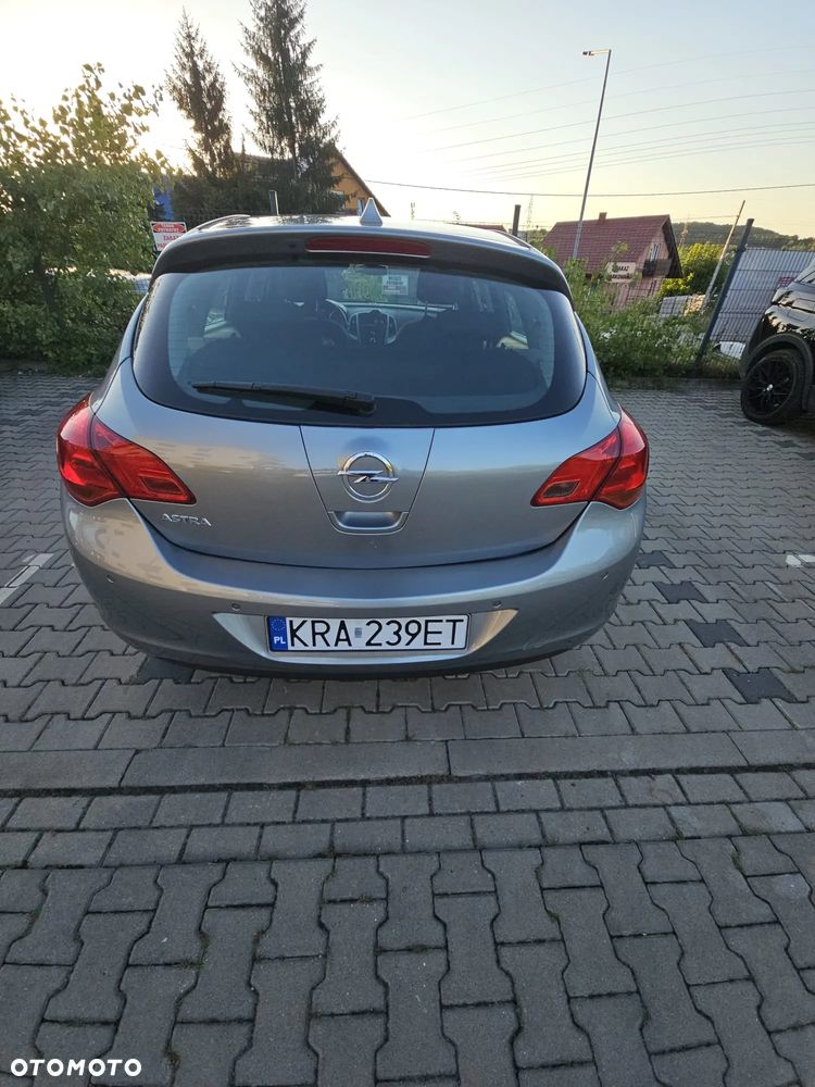 Opel Astra 1.6 Enjoy - 18