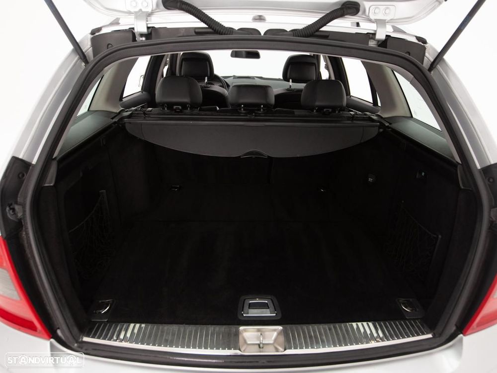 Mercedes-Benz C 220 - 14