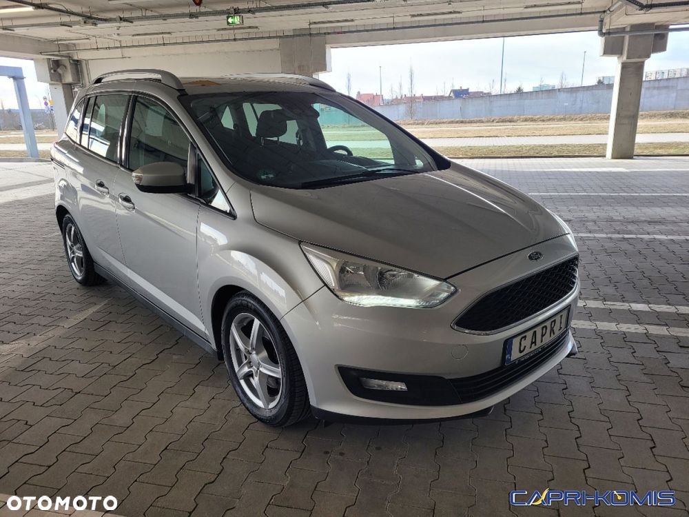 Ford Grand C-MAX - 22