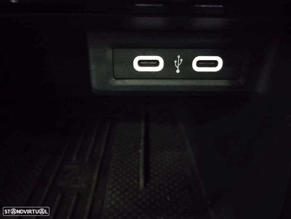 VW T-Cross 1.0 TSI Life - 36