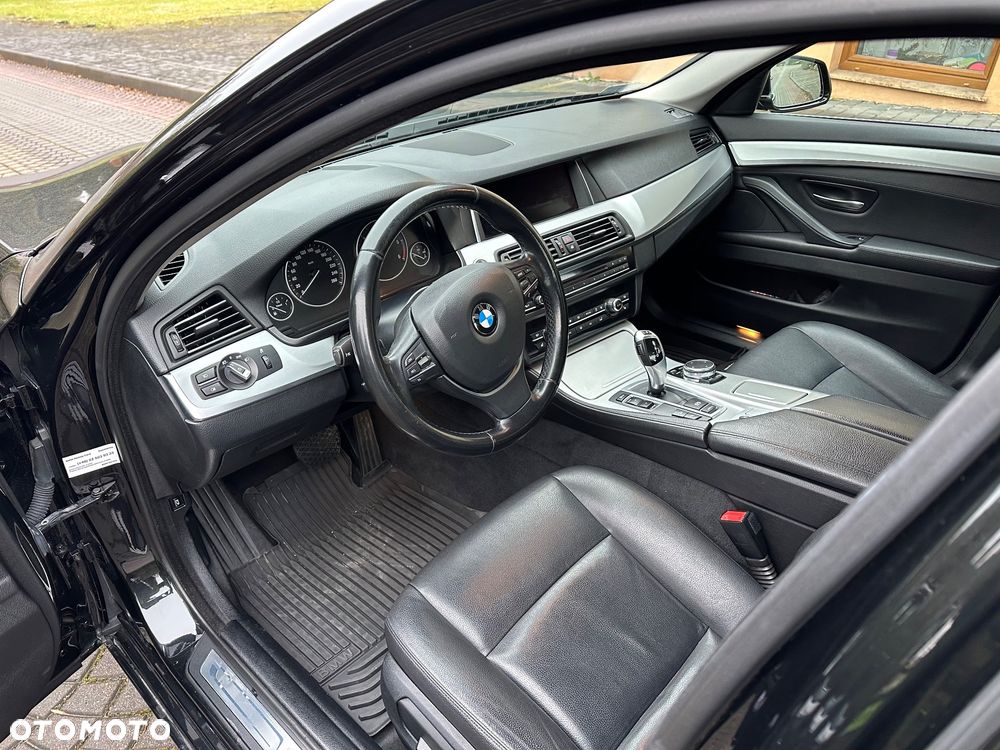 BMW Seria 5 520d xDrive Luxury Line - 13
