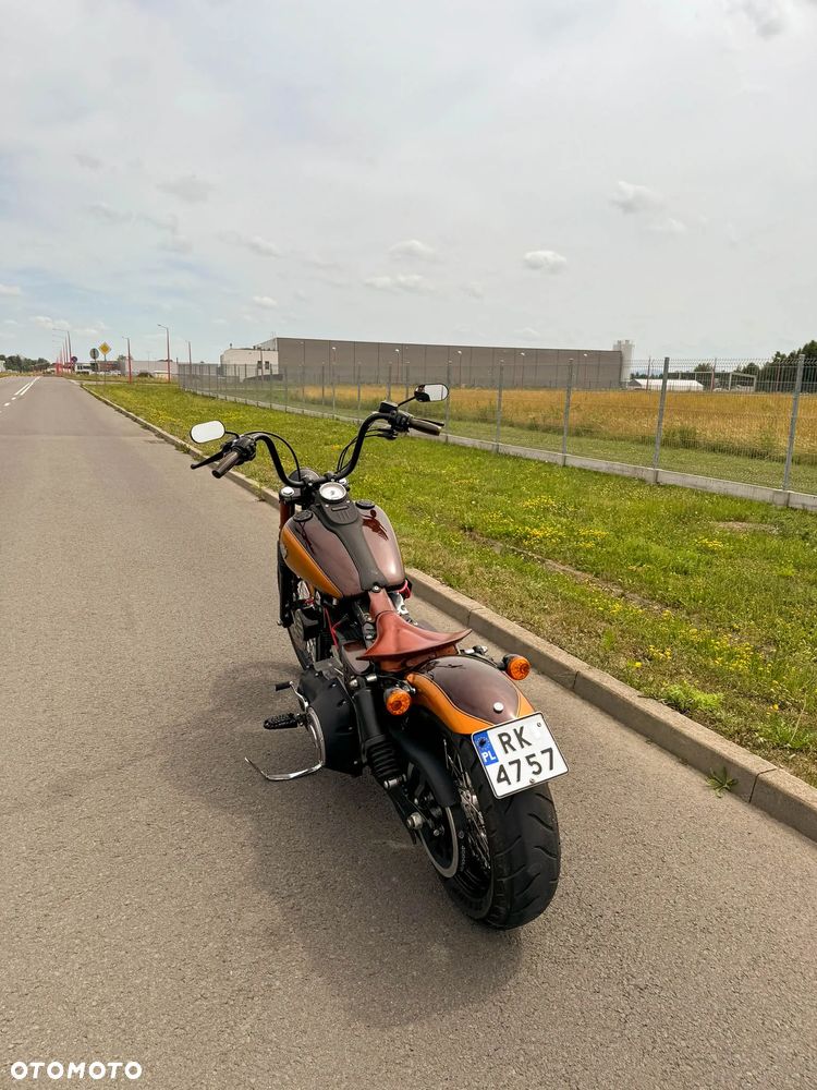 Harley-Davidson Dyna Street Bob - 9