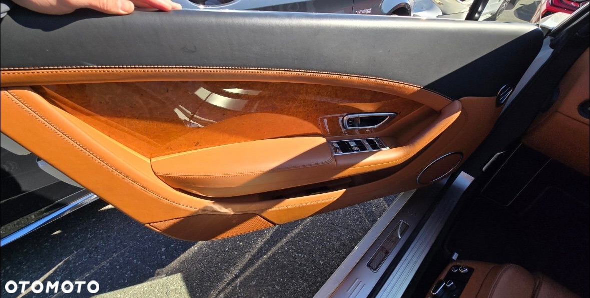 Bentley Continental GT W12 - 22