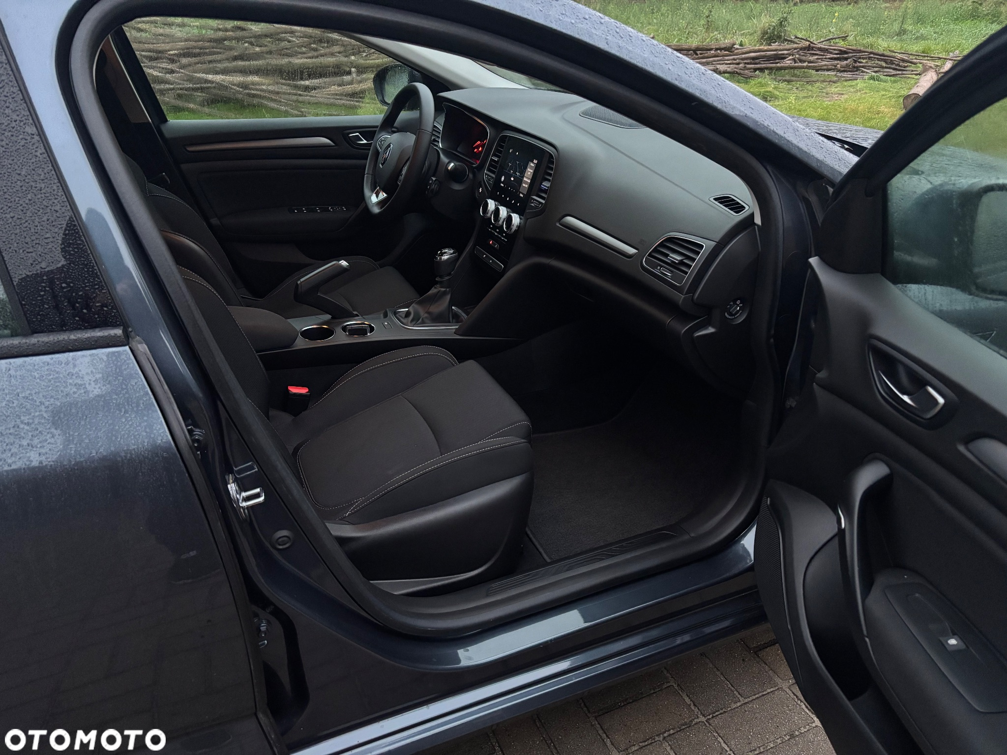Renault Megane TCe 115 GPF LIFE - 12