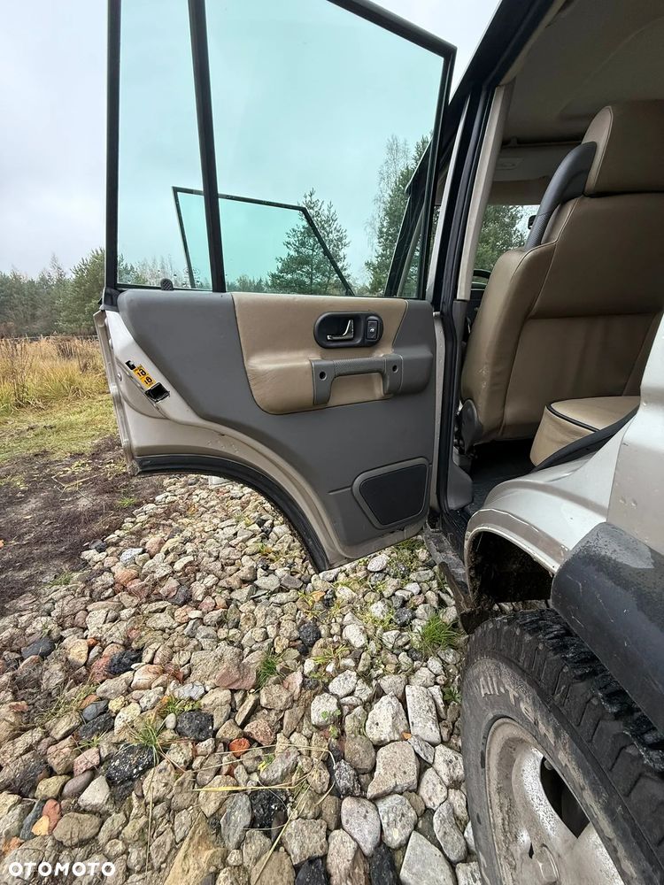 Land Rover Discovery - 9