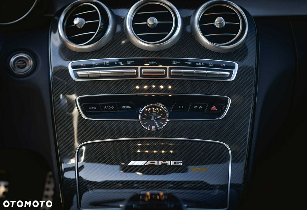 Mercedes-Benz Klasa C AMG 63 S - 21