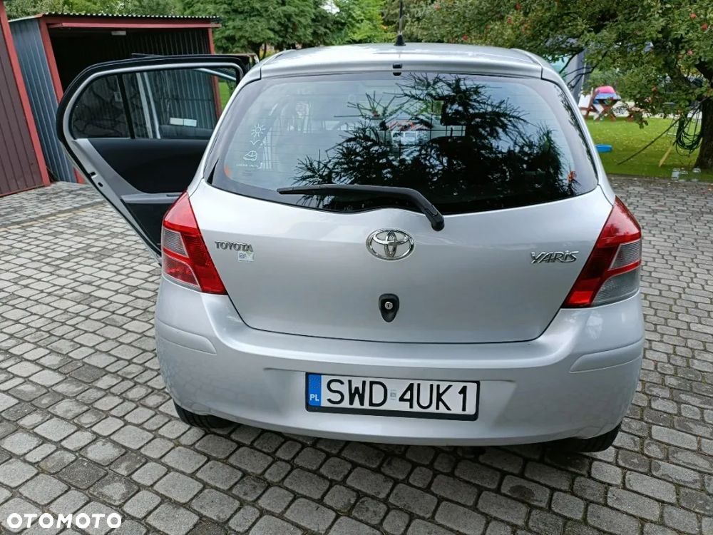 Toyota Yaris - 2
