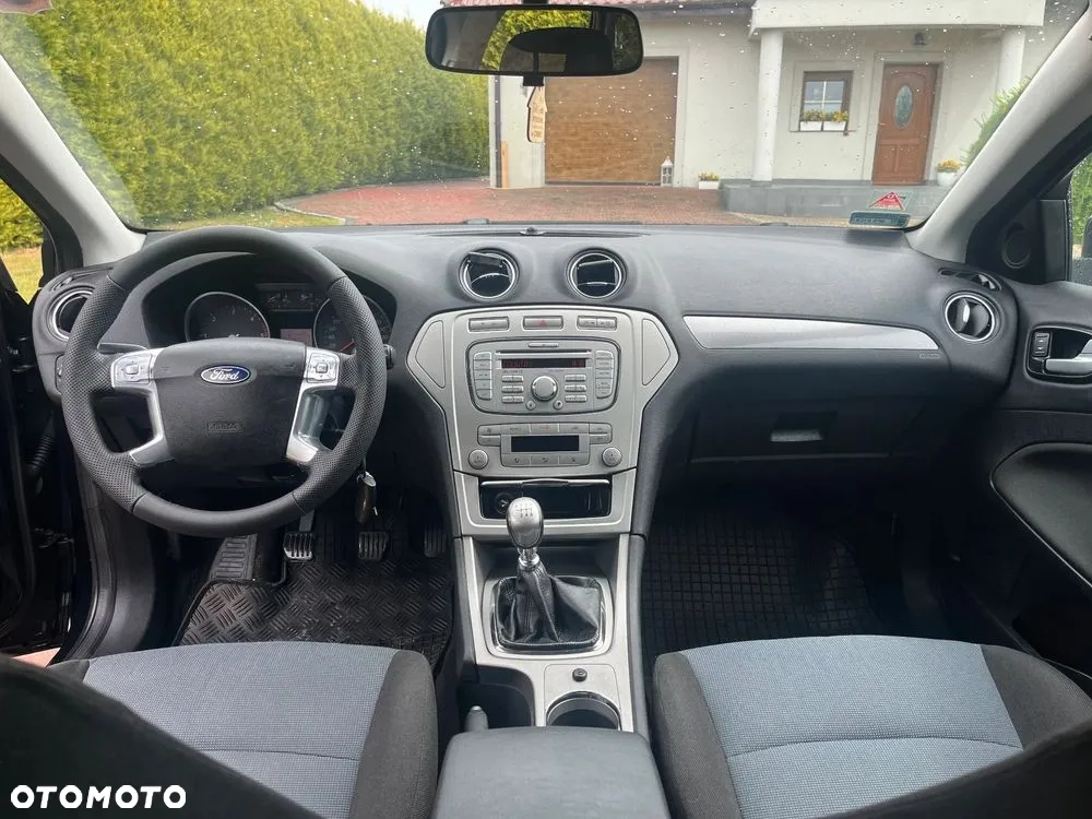 Ford Mondeo 1.8 TDCi Ambiente - 13