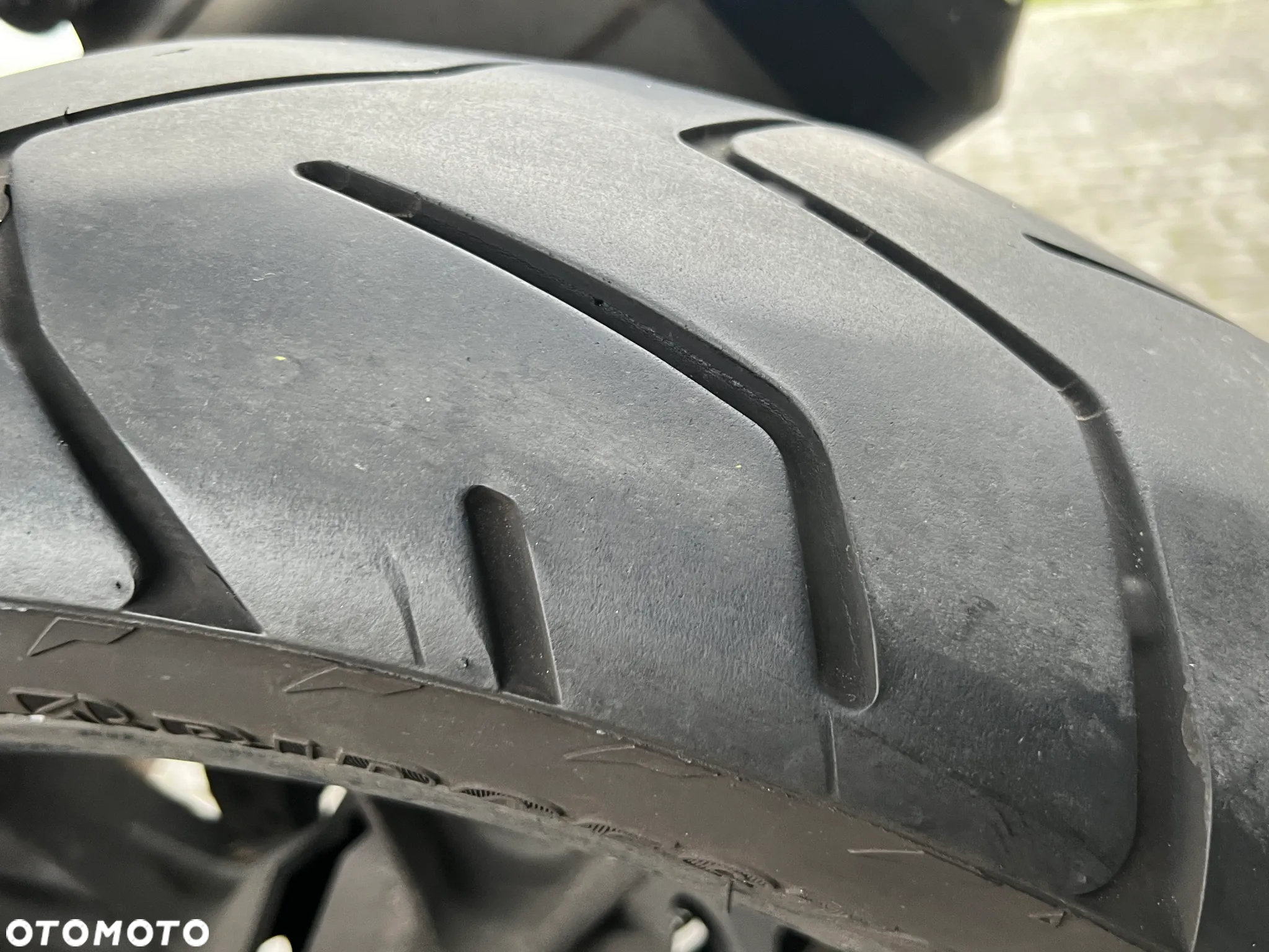 Suzuki V-STROM - 10
