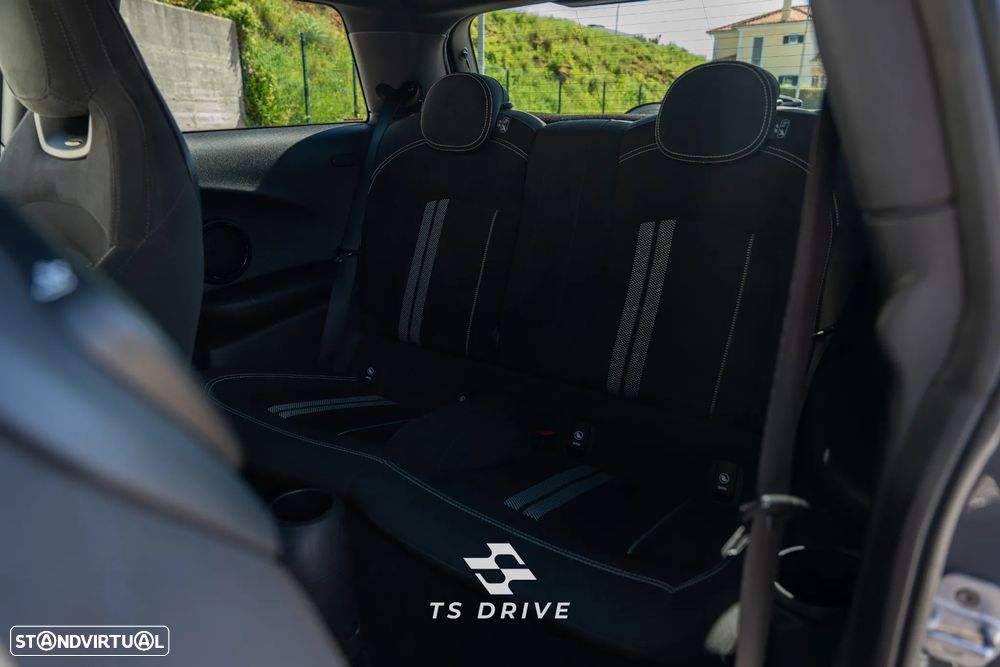 MINI 3 Portas John Cooper Works Aut. - 23