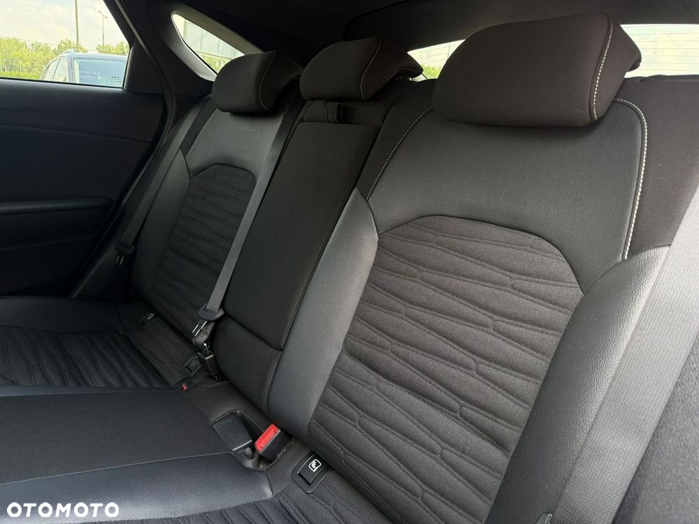 Kia ProCeed 1.5 T-GDI GT Line - 32