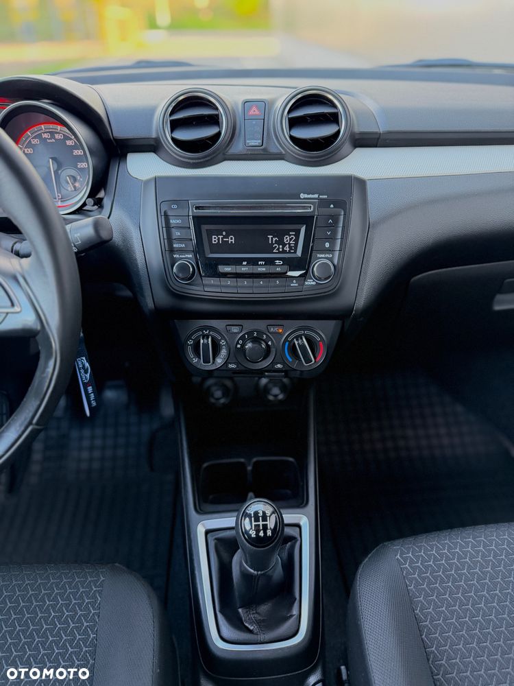 Suzuki Swift 1.2 Dualjet SHVS Premium - 33