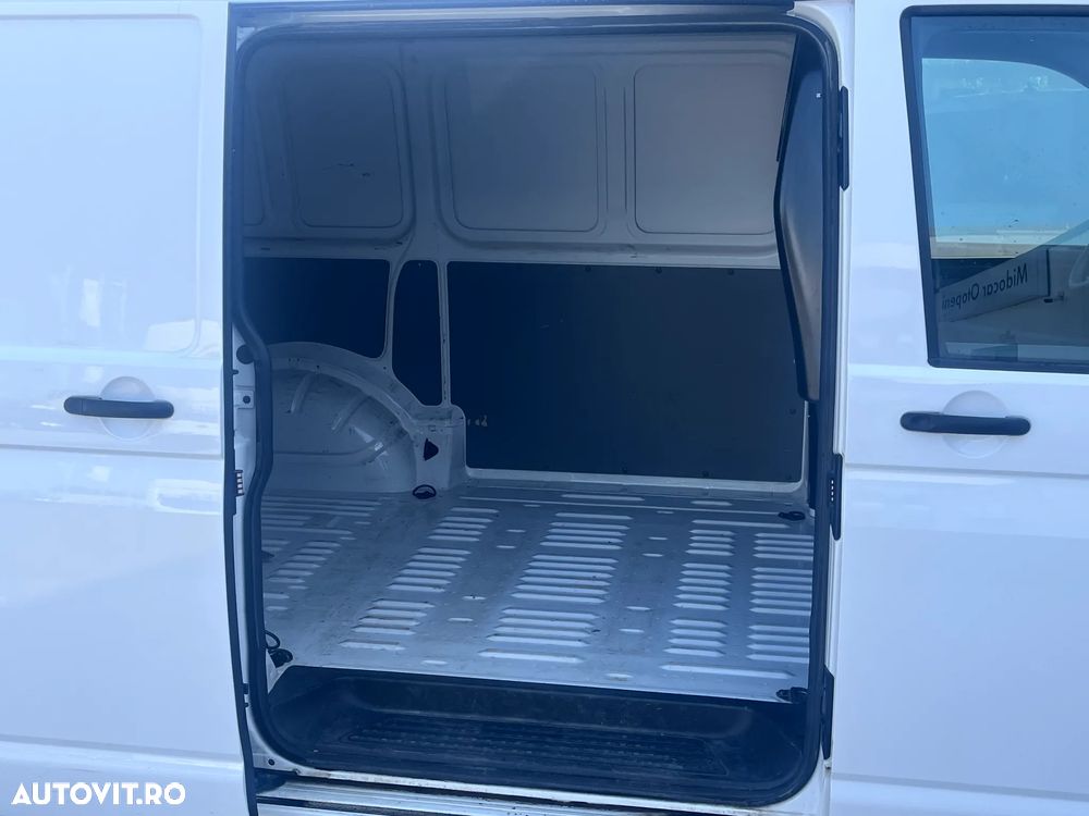 Volkswagen Transporter - 14