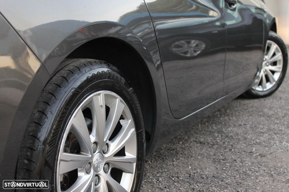 Peugeot 308 SW 1.5 BlueHDi Style - 25