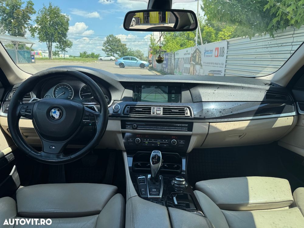 BMW Seria 5 530d xDrive - 7