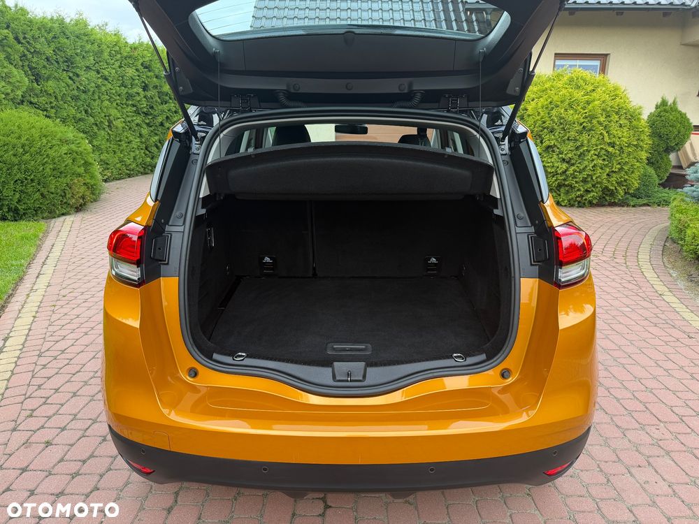 Renault Scenic TCe 140 GPF EDC BUSINESS EDITION - 23