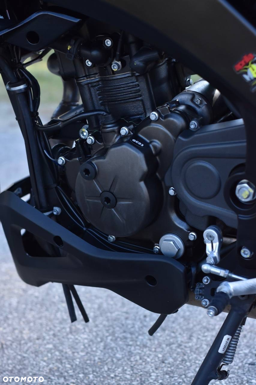 Aprilia Tuono - 11