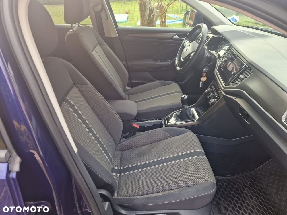 Volkswagen T-Roc - 4