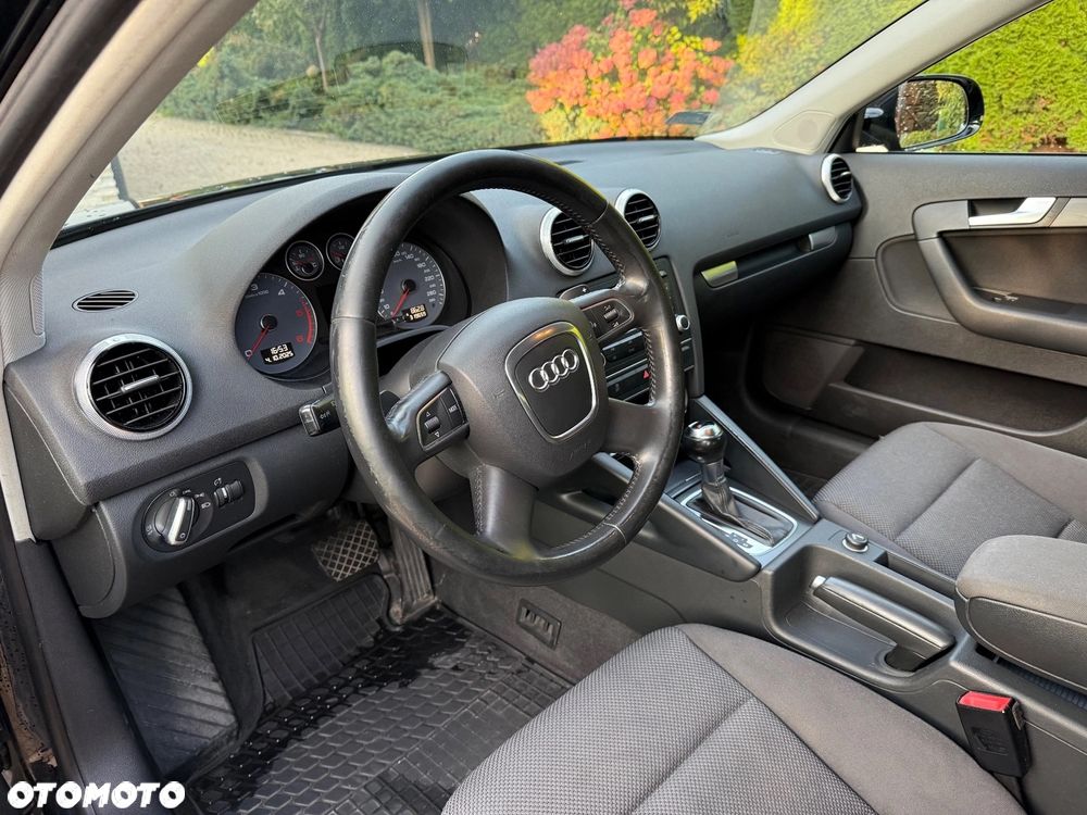 Audi A3 Sportback 2.0 TDI DPF Attraction S tronic - 9