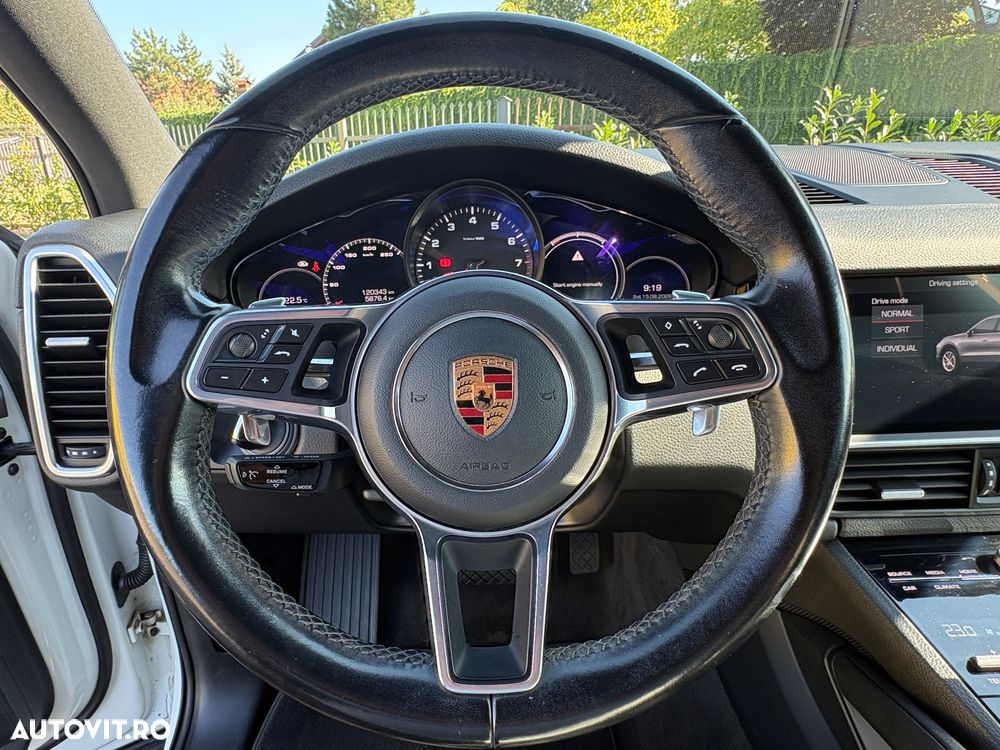 Porsche Cayenne Standard - 15