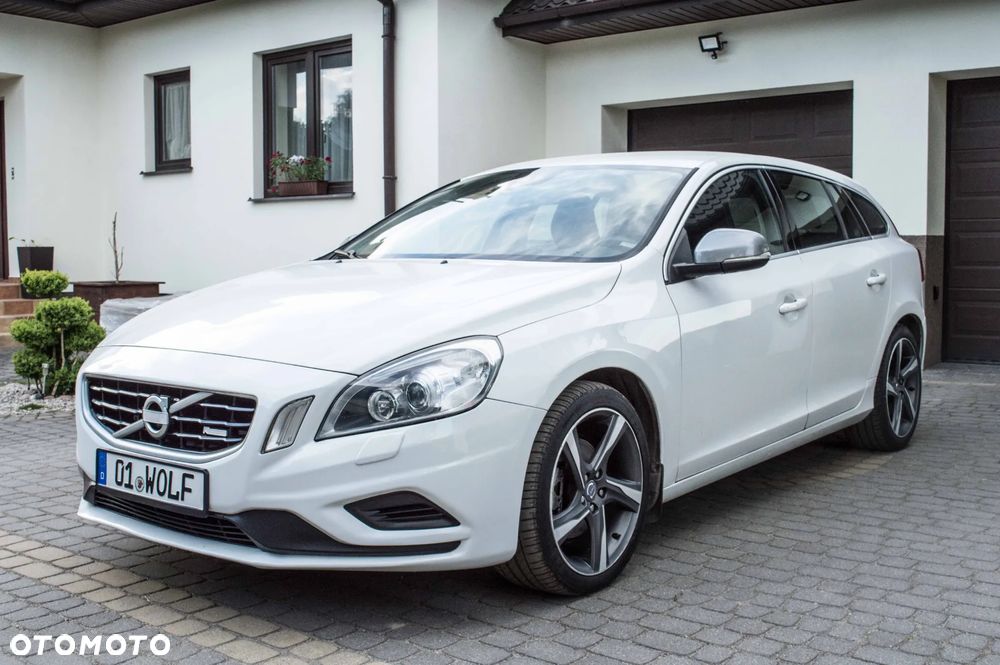 Volvo V60 D4 Geartronic RDesign - 3