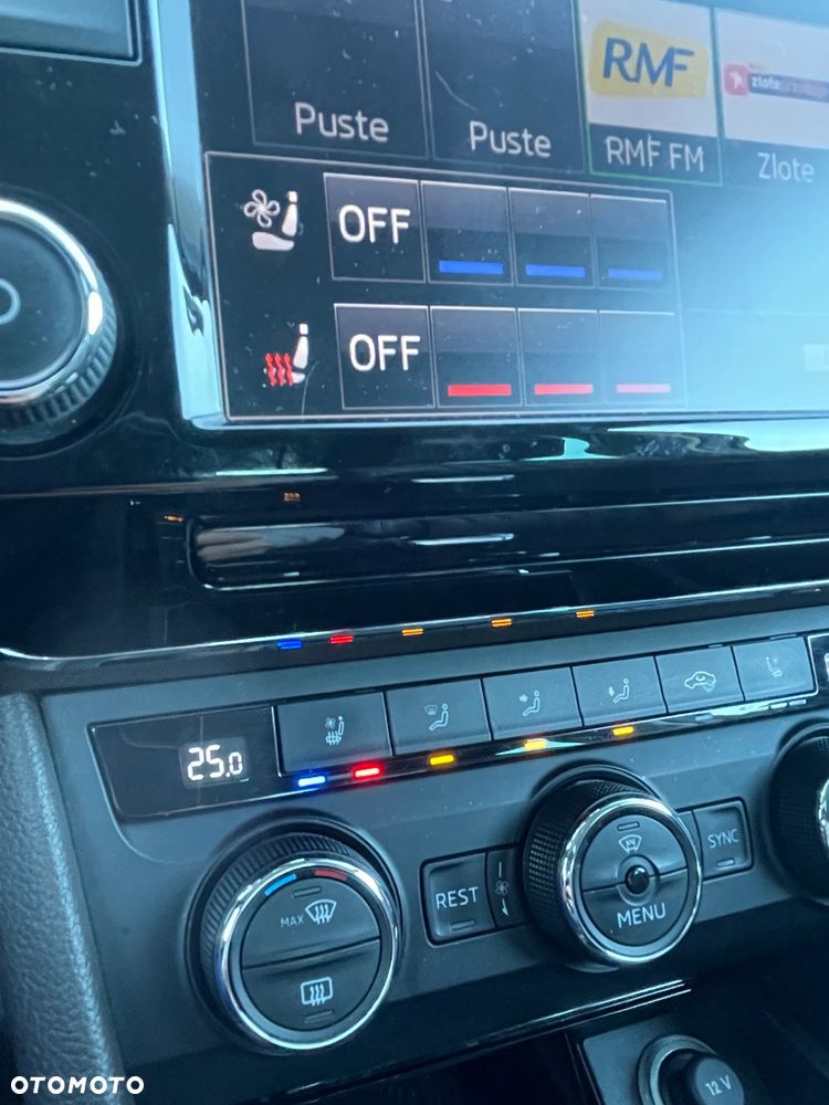 Skoda Superb 2.0 TDI L&K DSG - 18