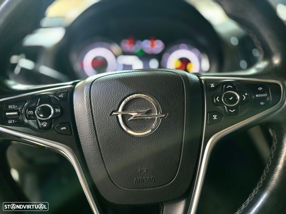 Opel Insignia Sports Tourer 1.6 CDTi Executive S/S - 24