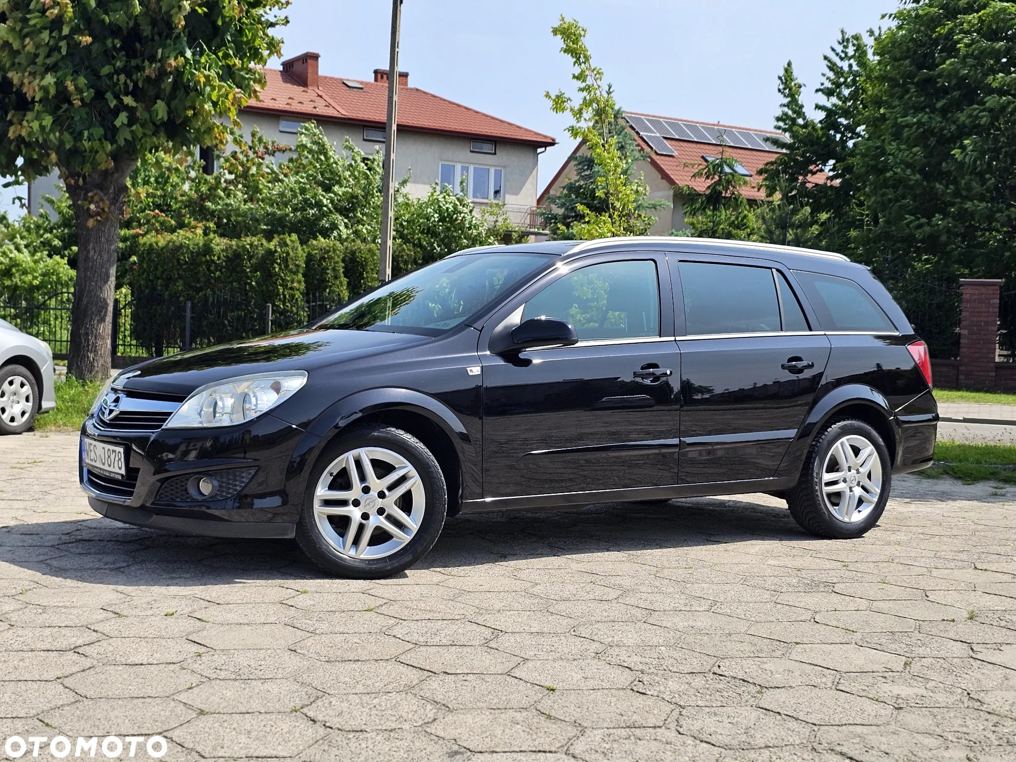 Opel Astra 1.6 Caravan NAVI - 17