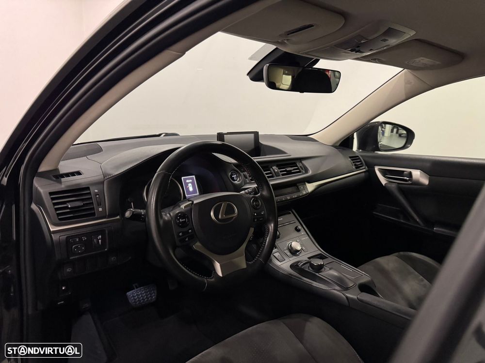 Lexus CT 200h Luxury - 6