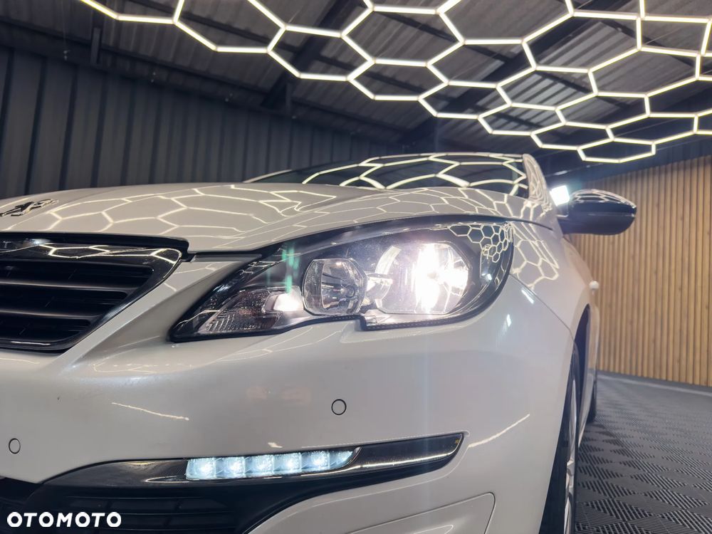 Peugeot 308 1.2 PureTech GPF GT S&S EAT8 - 12