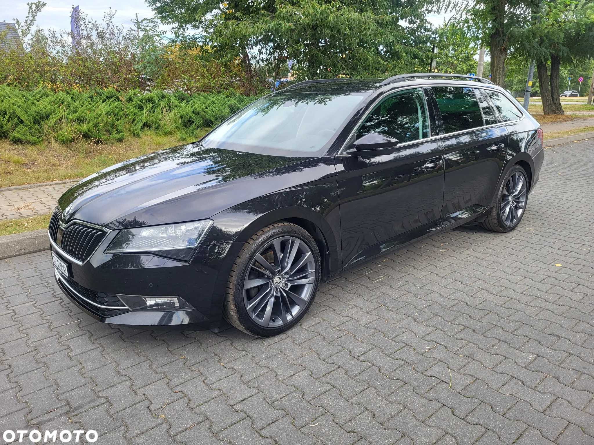 Skoda Superb 2.0 TDI 4x4 DSG Ambition - 2
