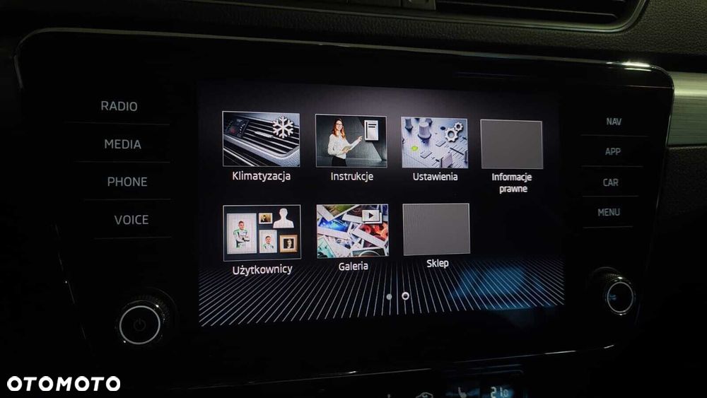 Skoda Superb 2.0 TSI Ambition DSG - 29