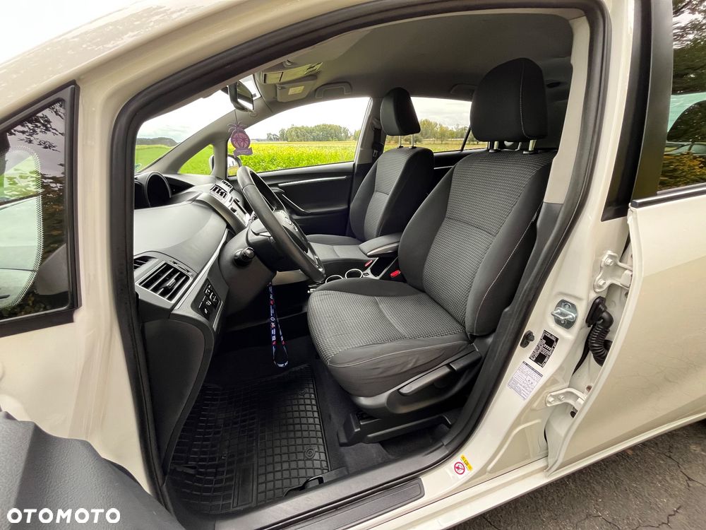 Toyota Verso - 25