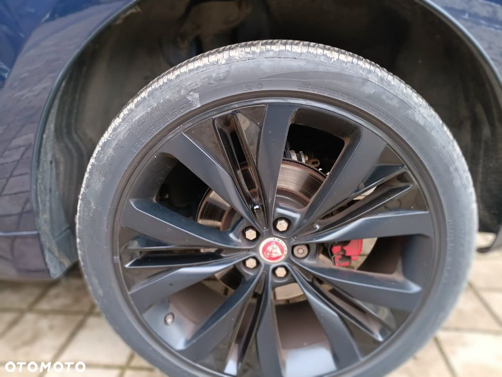 Jaguar F-Pace 3.0 V6 AWD S - 11