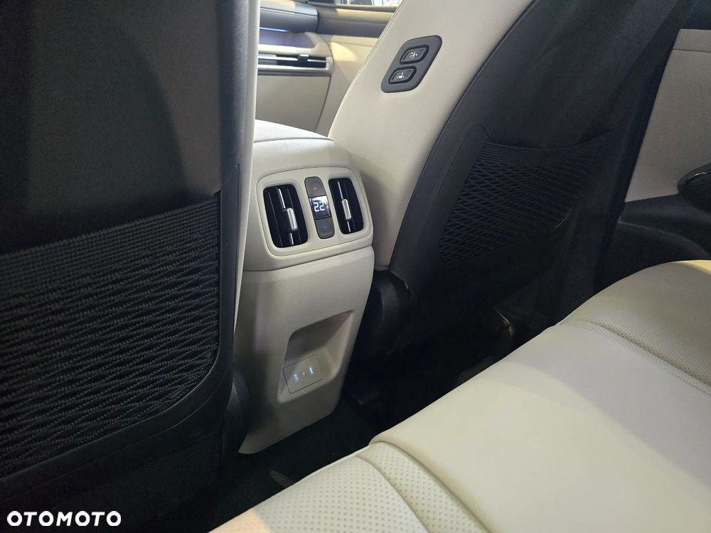 Hyundai Tucson 1.6 T-GDi HEV Platinum 2WD - 28