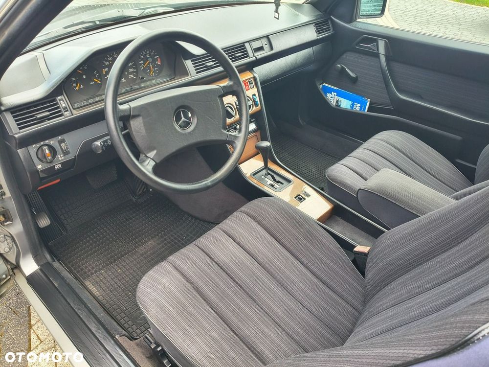 Mercedes-Benz W124 (1984-1993) - 10