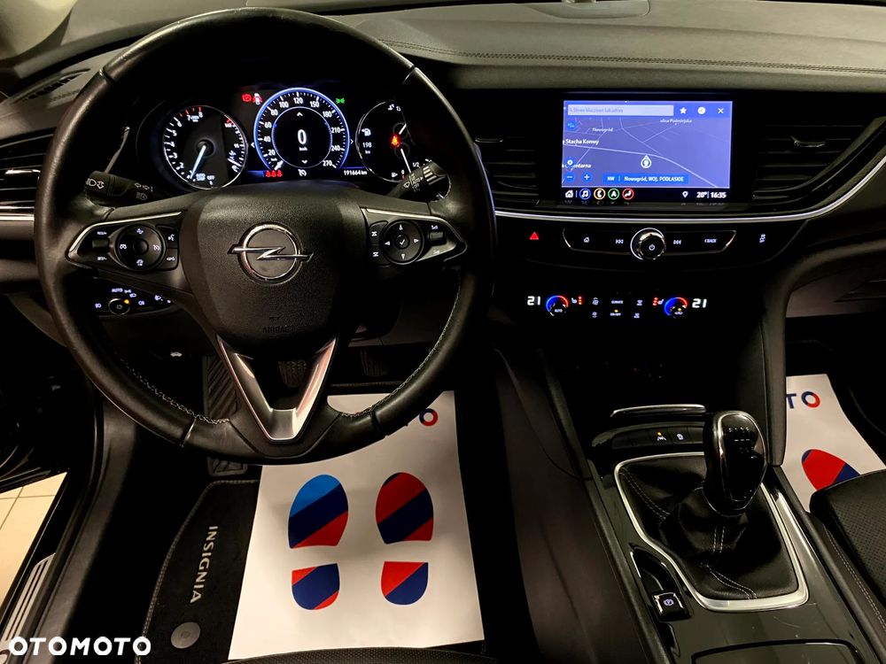 Opel Insignia 1.5 T Exclusive S&S - 12